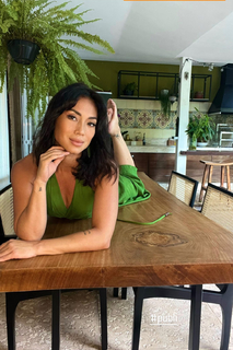 Danni Suzuki feet photo thumbnail