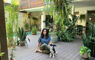 Danni Suzuki feet photo thumbnail