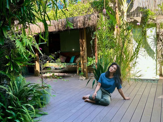 Danni Suzuki feet photo thumbnail