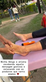 Danni Suzuki feet photo thumbnail