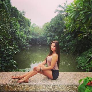 Dannie Riel feet photo 3
