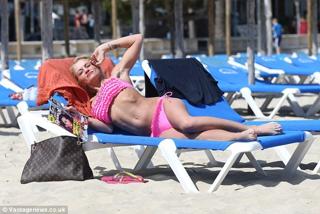 Danniella Westbrook feet photo 14