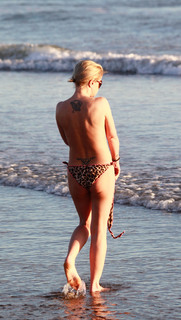 Danniella Westbrook feet photo 11