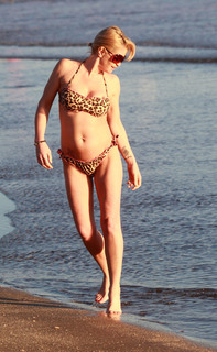 Danniella Westbrook feet photo 7