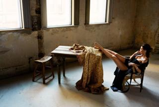 Dannii Minogue feet photo thumbnail