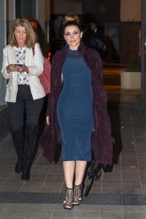 Dannii Minogue feet photo thumbnail