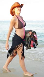 Dannii Minogue feet photo thumbnail