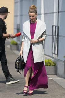 Dannii Minogue feet photo thumbnail