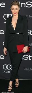 Dannii Minogue feet photo thumbnail
