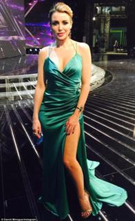 Dannii Minogue feet photo thumbnail