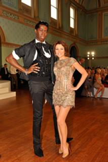 Dannii Minogue feet photo thumbnail