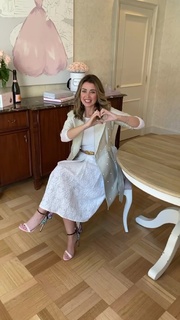 Dannii Minogue feet photo thumbnail