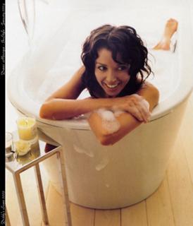 Dannii Minogue feet photo thumbnail