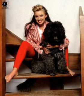Dannii Minogue feet photo thumbnail