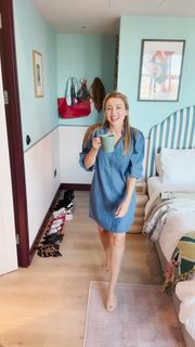 Dannii Minogue feet photo thumbnail