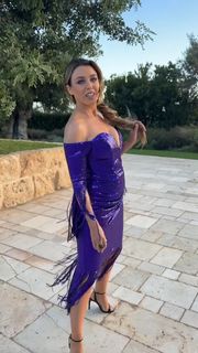 Dannii Minogue feet photo thumbnail