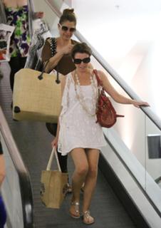 Dannii Minogue feet photo thumbnail