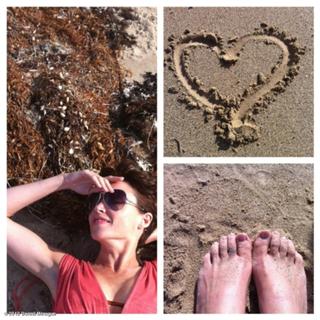Dannii Minogue feet photo thumbnail