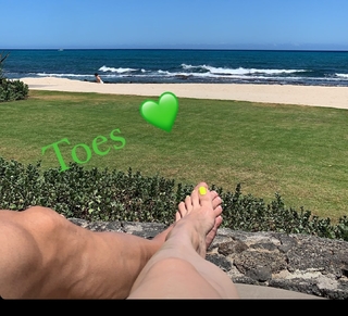 Dany Garcia feet photo 10