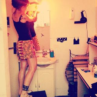 Daphne Bozaski feet photo 8