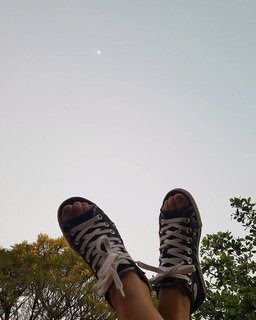 Daphne Bozaski feet photo 15