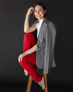 Daphne Bozaski feet photo 17