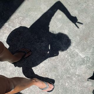 Daphne Bozaski feet photo 1