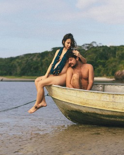 Daphne Bozaski feet photo 9