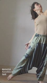 Daphne Bozaski feet photo 2