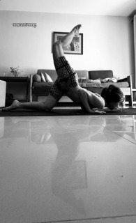 Daphne Bozaski feet photo 1
