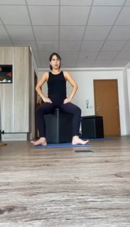 Daphne Bozaski feet photo 10