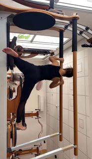 Daphne Bozaski feet photo 1