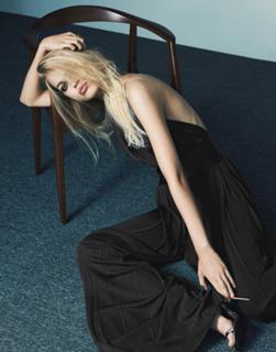 Daphne Groeneveld feet photo 6