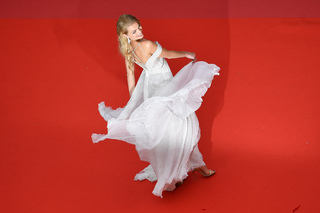 Daphne Groeneveld feet photo 5
