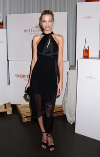 Daphne Groeneveld feet photo 19
