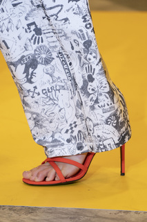 Daphne Groeneveld feet photo 1