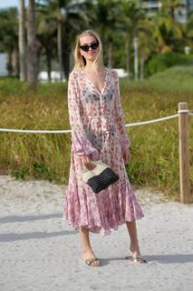 Daphne Groeneveld feet photo 2