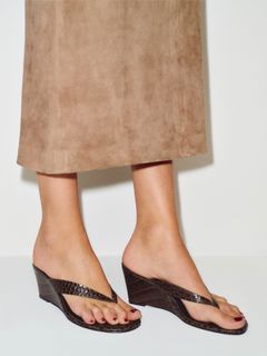 Daphne Groeneveld feet photo 10