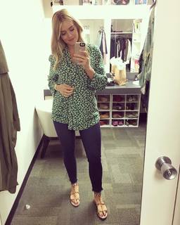 Daphne Oz feet photo 15