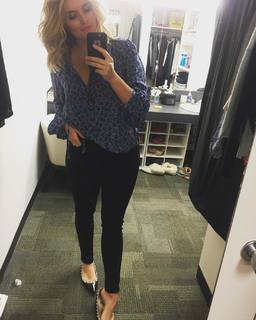 Daphne Oz feet photo 17