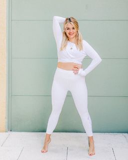 Daphne Oz feet photo 4