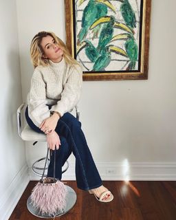 Daphne Oz feet photo 3