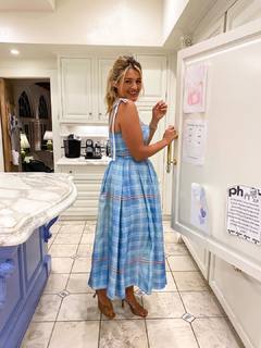 Daphne Oz feet photo 14