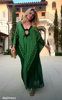 Daphne Oz feet photo 3