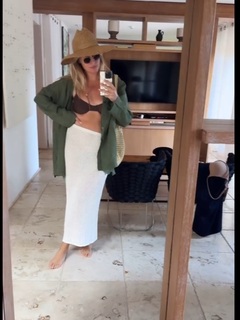 Daphne Oz feet photo 2