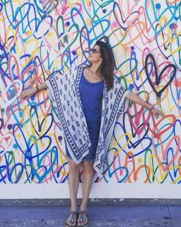 Daphne Zuniga feet photo thumbnail