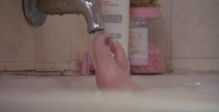 Daphne Zuniga feet photo thumbnail