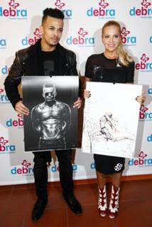 Dara Rolins feet photo thumbnail