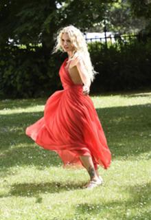 Dara Rolins feet photo thumbnail