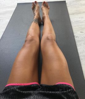Dara Rolins feet photo thumbnail